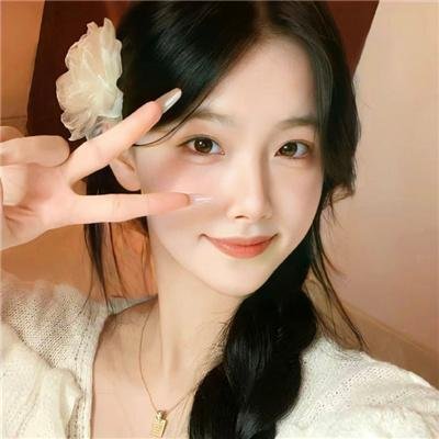 腰间持枪